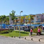 Cheerfulway Minichoro Aparthotel 3*