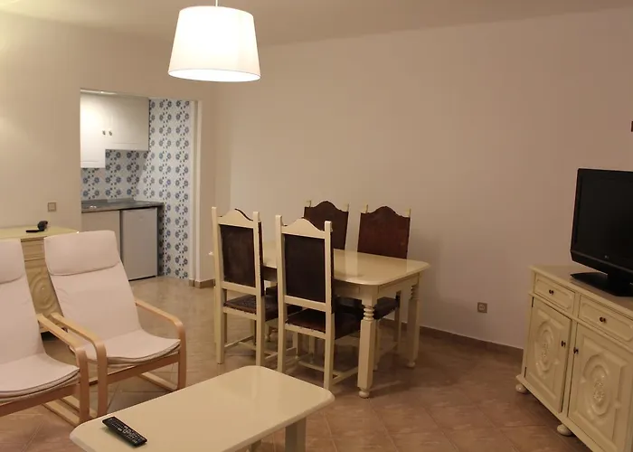 Apartmanhotel Cheerfulway Minichoro 3*